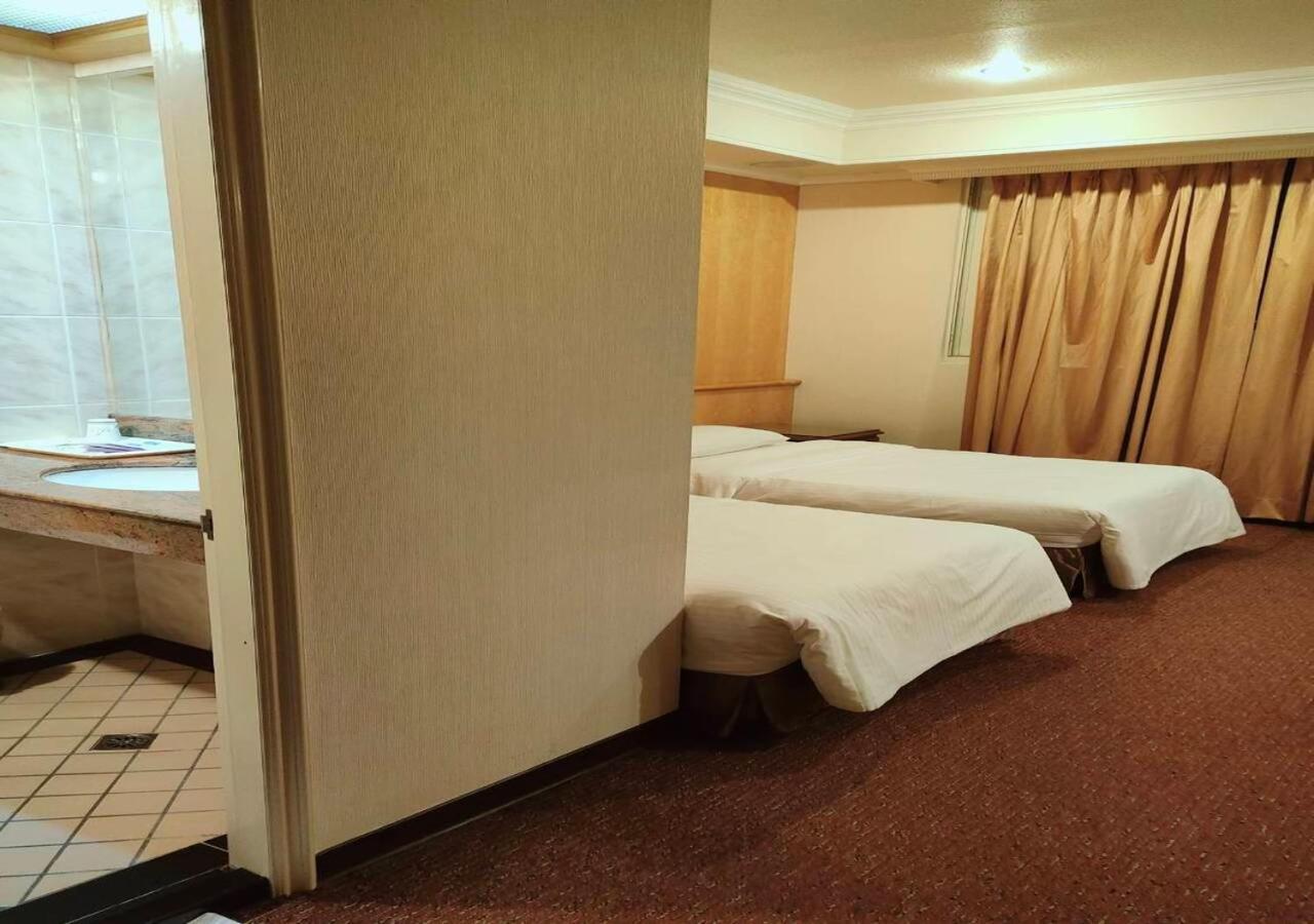 Champion Hotel Taipei Exteriör bild