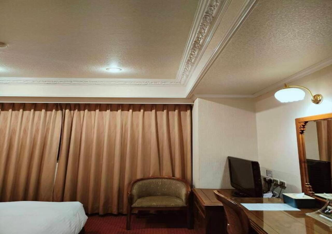 Champion Hotel Taipei Exteriör bild